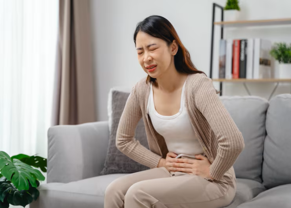 Stress gây đau dạ dày: Tại sao càng lo lắng lại càng đau bụng?